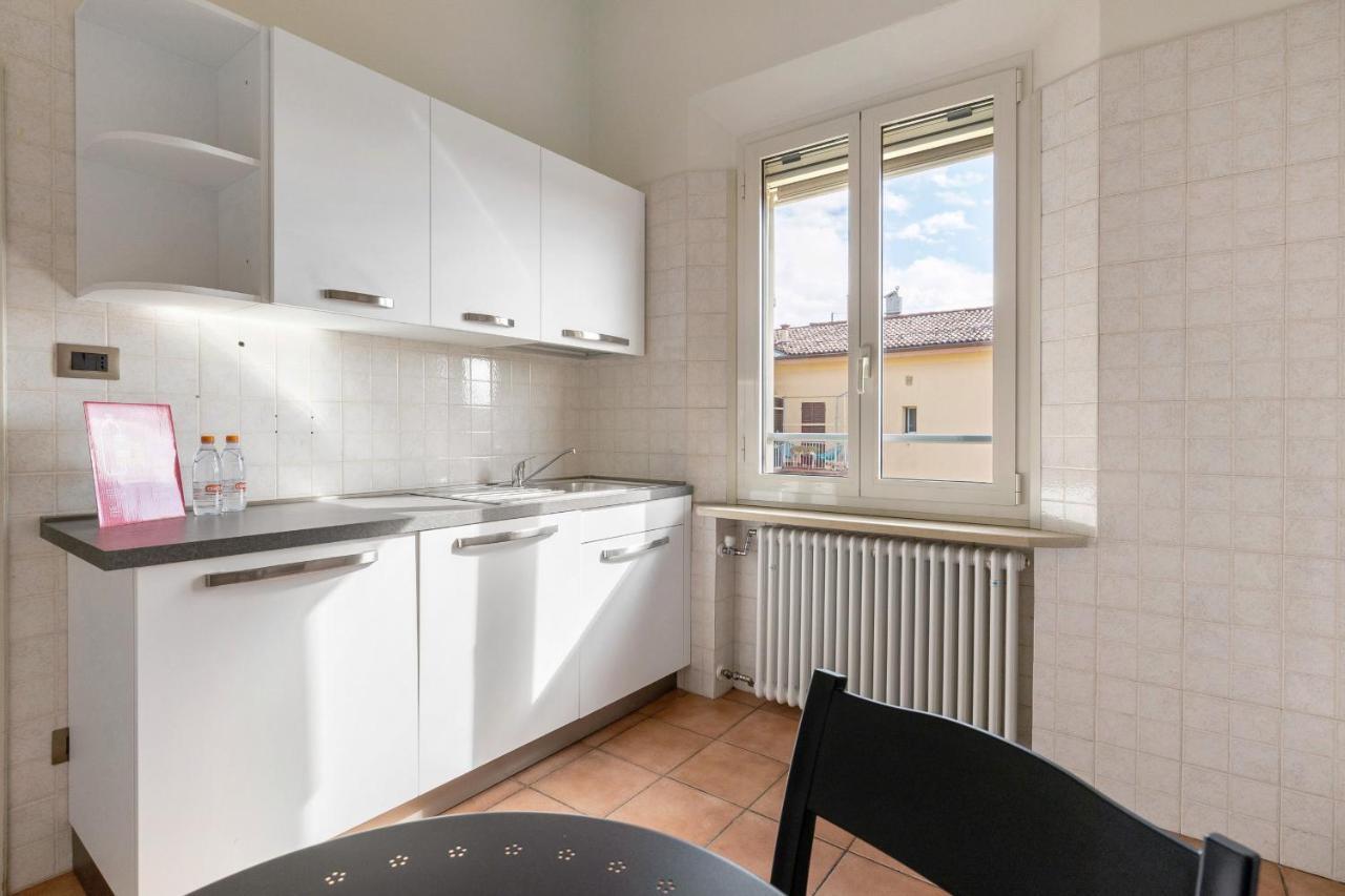 Irnerio Apartments By Wonderful Italy Bologna Bagian luar foto
