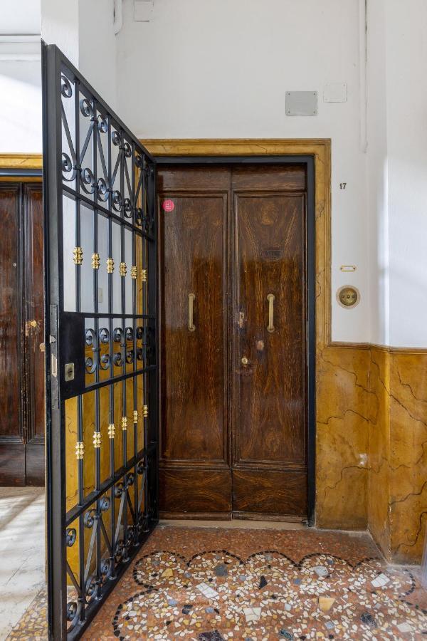 Irnerio Apartments By Wonderful Italy Bologna Bagian luar foto