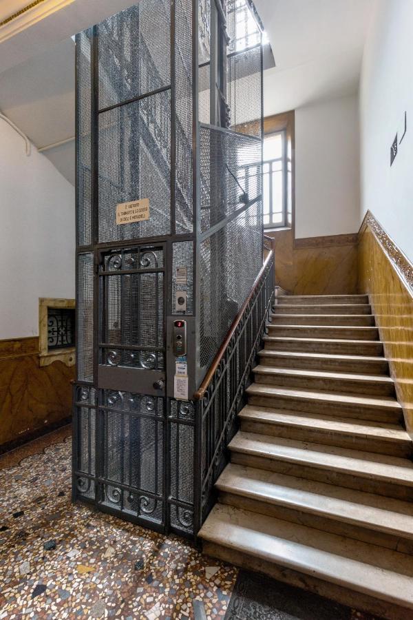 Irnerio Apartments By Wonderful Italy Bologna Bagian luar foto